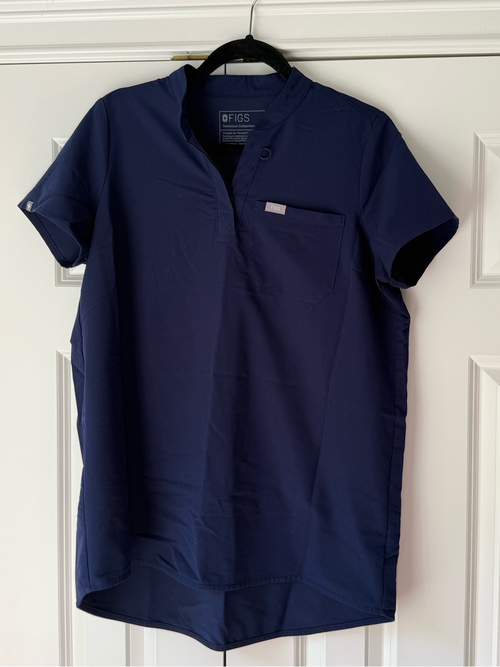 Figs women’s navy kitale maternity scrub top